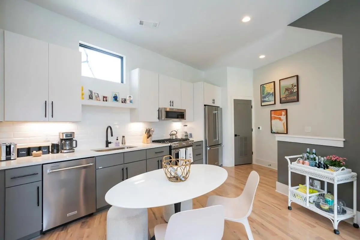 Casa vacanze The Lemon Drop Walk To Cafes Shops & Vandy Nashville Stati Uniti